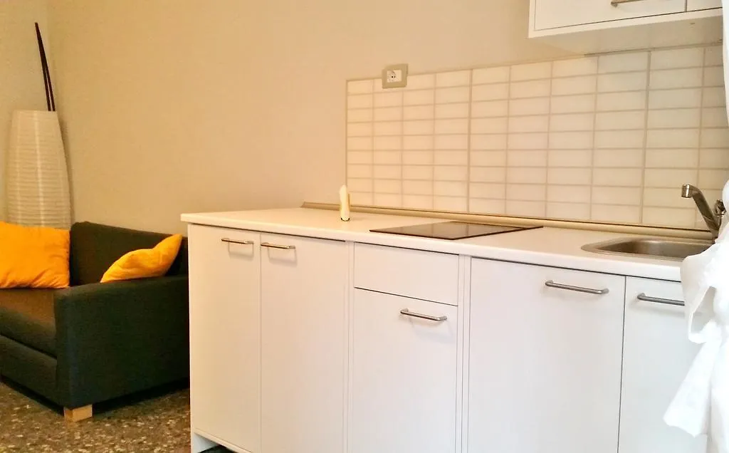 Romulea Guest House 3*, Rome Italy