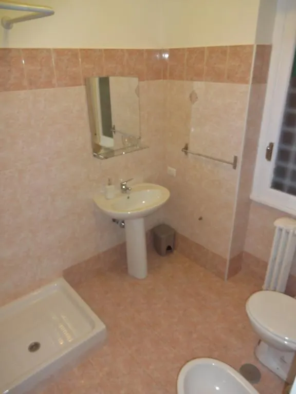 Romulea Guest House 3*, Rome Italy