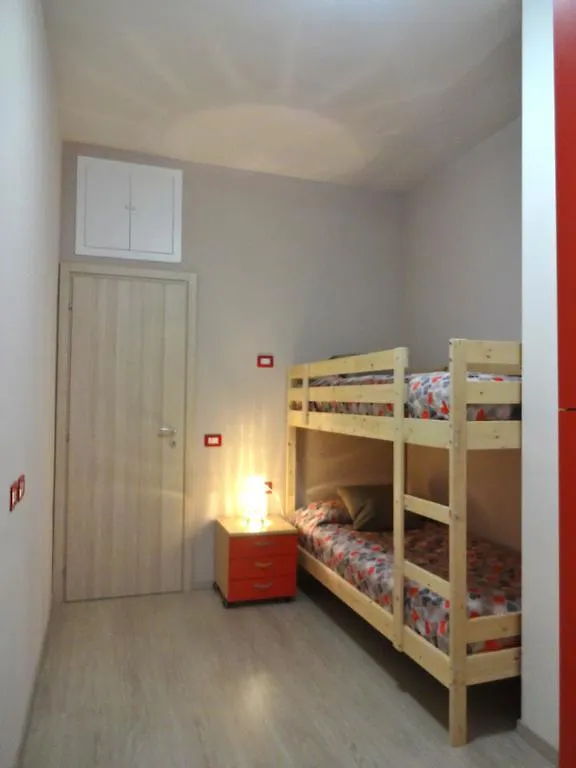 Romulea Guest House  Rzym